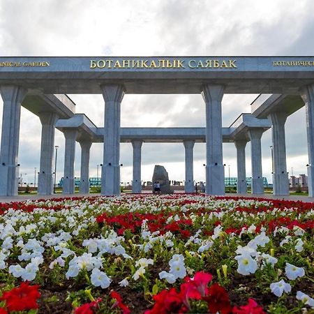 Апартаменти Уютная квартира на Expo Астана Екстер'єр фото