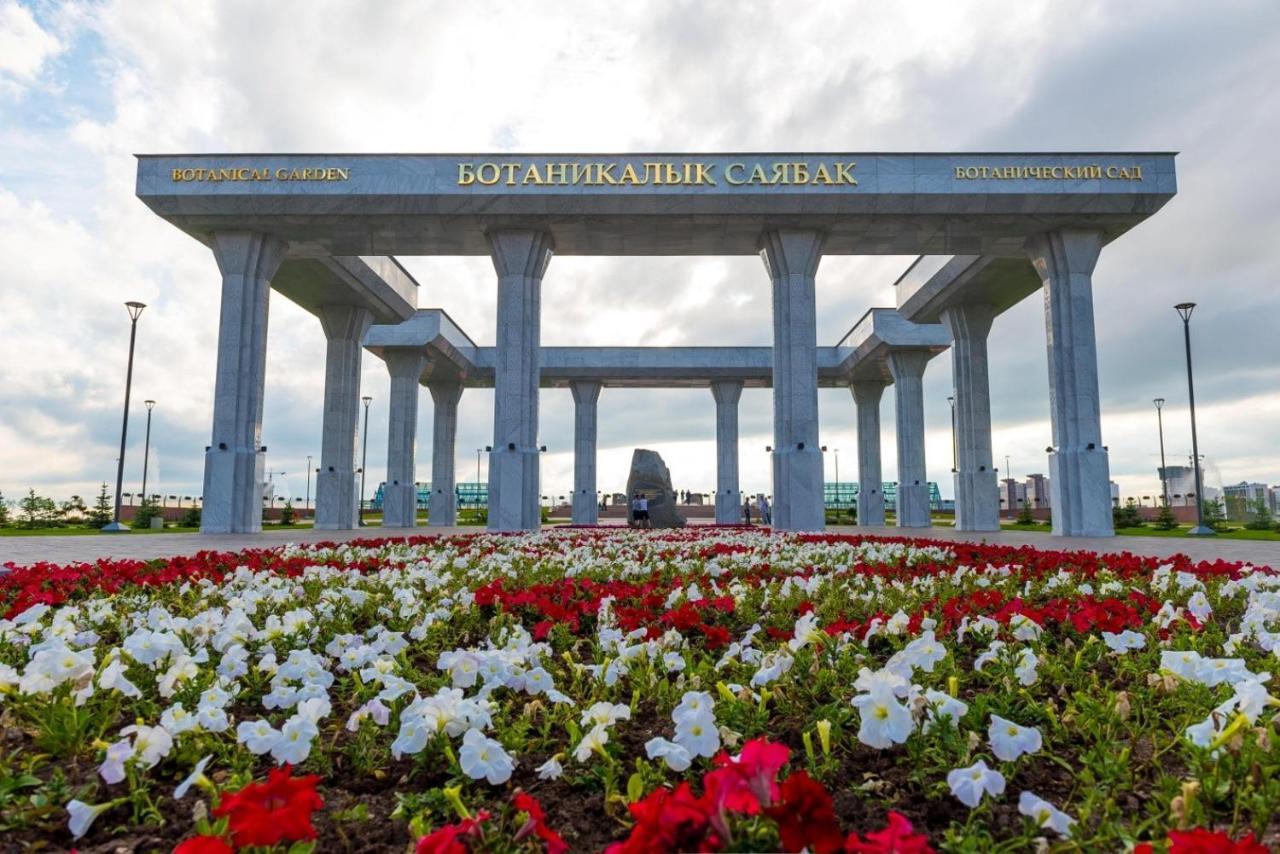 Апартаменти Уютная квартира на Expo Астана Екстер'єр фото